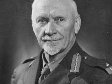 Ян Смэтс — южноафриканский лидер, один из создателей Лиги Наций